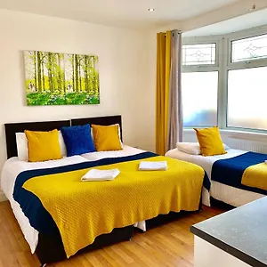 London Apartments, Private Bathrooms And Parking Apartamento Ilford